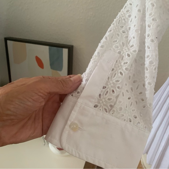 Anthropologie HD in Paris White button-down shirt/blouse with eyelet and pleats - Picture 7 of 10